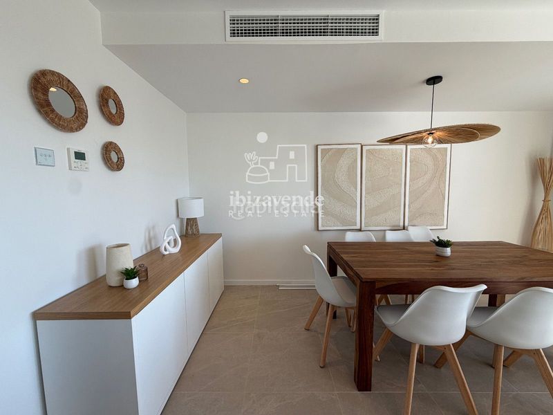 Foto fa9a4452-09ba-43ee-b9c6-290bfa43d13c. Lloguer dúplex amb aparcament piscina a Ses Figueretes - Platja d'en Bossa - Cas Serres Ibiza