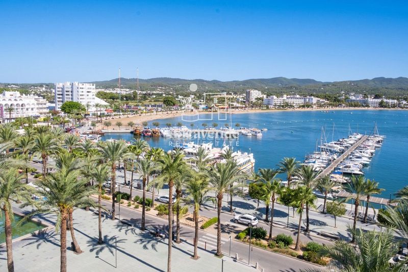 Foto c83c9ca2-60bd-4381-a39c-d83f5dc63ea0. Pis amb aparcament piscina a Santa Eulària des riu Santa Eulària