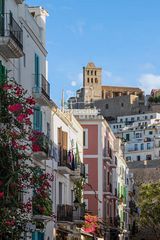 Rent Flat  Pabel matutes juan. Piso acogedor en pleno centro de ibiza con plaza de parking