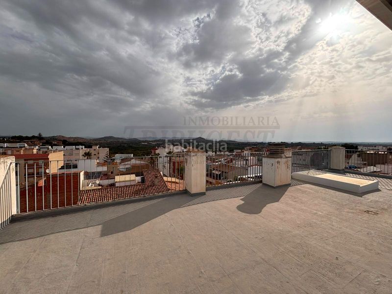 Foto 1f6e3260-a552-4d03-9a53-4ed8e88befec. Dúplex amb aparcament piscina a Vilamarxant