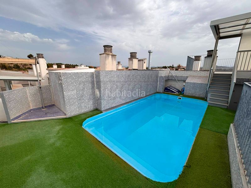 Foto a2bf76a8-248e-4c97-84c8-89fec8ba758f. Dúplex amb aparcament piscina a Vilamarxant