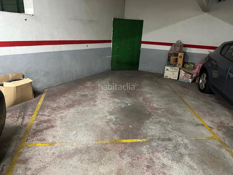 Foto 30216160-b1a3-45f3-84df-6824a9f7bfb9. Aparcament cotxe a Horta Barcelona