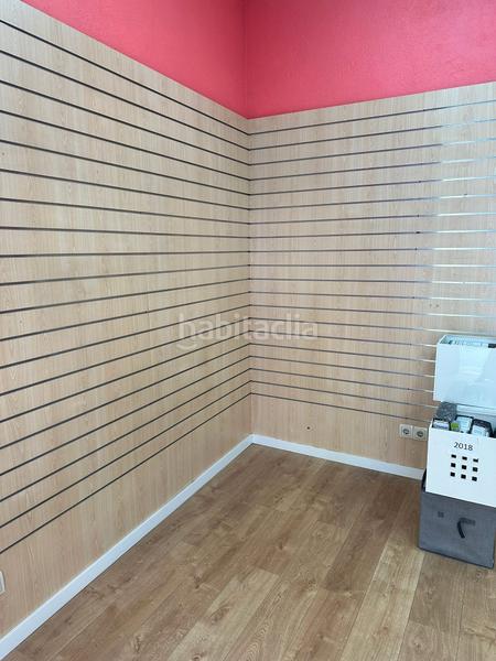 Foto d0c90ca2-3dd7-4a40-93db-a33e4331abe4. Lloguer local comercial a Horta Barcelona