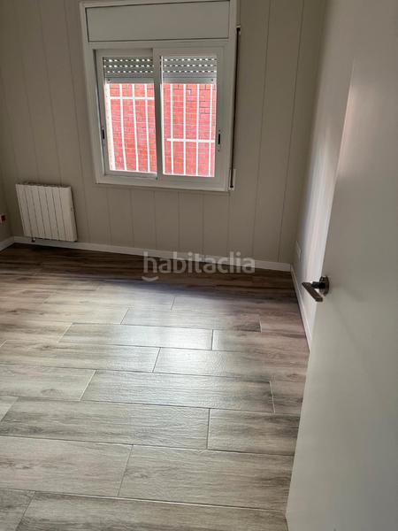 Foto 0270d81e-ce55-492f-baf0-5a9e3e11fa70. Rent flat with heating in Carmel Barcelona