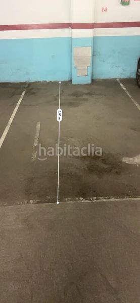 Foto b7ead268-f30a-4a4b-8382-65859e9b012a. Aparcament cotxe a Horta Barcelona