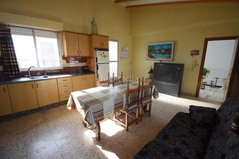 Foto a2e88018-89e9-4d93-a8ae-668371f0860d. Gebäude in San Crispín-Huerta Nueva-Estación Elda