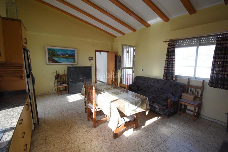 Foto a4ca9a61-a199-45e2-98b5-7baa6a42b3a7. Gebäude in San Crispín-Huerta Nueva-Estación Elda