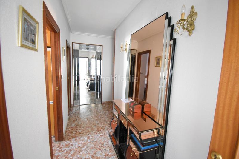 Foto a8d9b686-dcc4-462d-ae0d-77b42b17958d. Gebäude in San Crispín-Huerta Nueva-Estación Elda