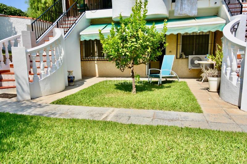 Foto a6936c43-82bd-46f0-aaf1-16a22f2de112. Casa en calle de tabarca 3 en Playa Muchavista Campello (el)