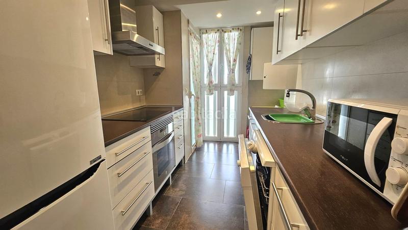 Foto c14fddaa-fdcb-4b70-97a3-88fd4b1b4287. Location appartement avec chauffage parking piscine dans Alicante