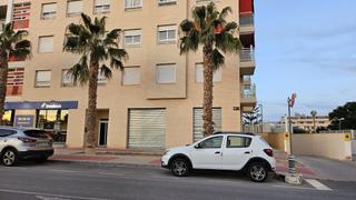 Lloguer Local Comercial a Campello Pueblo. Se alquila local comercial en nueva zona comercial de el campell