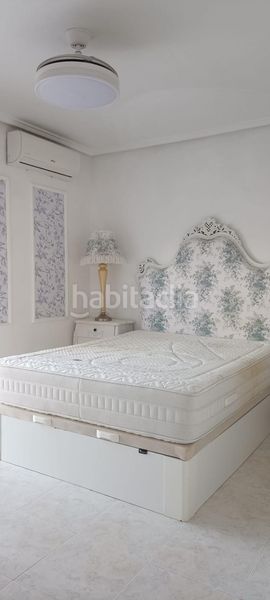 Foto a55eef12-3267-423e-aae4-b25f700c4d36. Casa adossada amb aparcament piscina a Benijófar