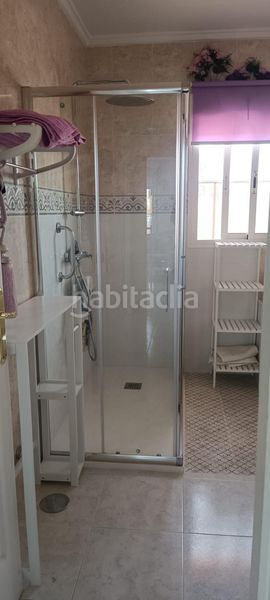 Foto e9995c60-6c30-4f66-acfe-352c5dd22435. Casa adossada amb aparcament piscina a Benijófar