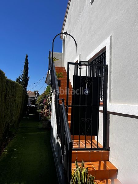 Foto 277624e2-c81a-4b32-a44e-b80a88cf50b8. Casa aparellada amb aparcament piscina a Bonalba-Cotoveta Mutxamel