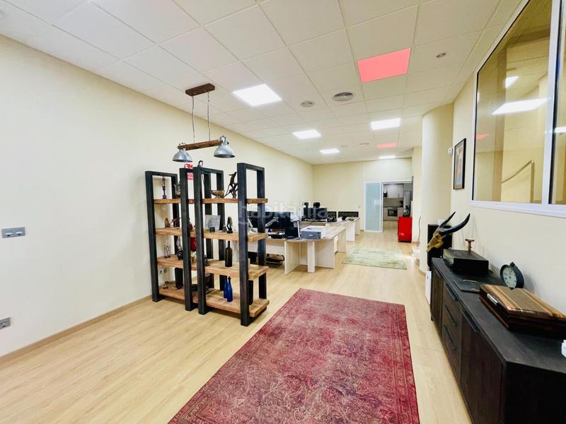 Foto b9d46221-7e0a-406c-9796-2f11c509a8df. Location local commercial dans Avenida Habaneras - Curva de Palangre Torrevieja