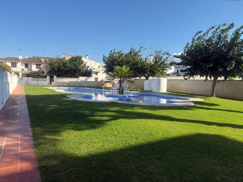 Foto 27fda6a0-b7c7-4ef1-8cbd-19515ab51168. Casa adosada acogedor chalet adosado - ¡a solo 400m de la playa! en Creixell