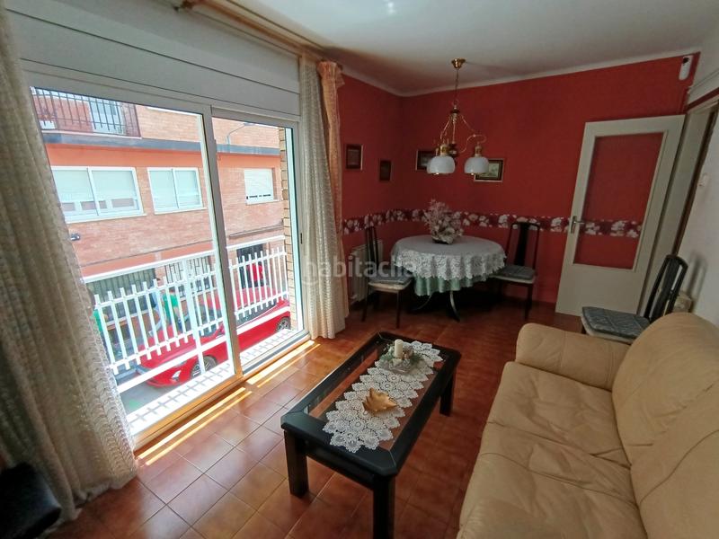 Foto be7bcc46-f605-46c8-86ef-ef285190e5ee. Piso en carrer del beat almató 54 ideal familia en Barcelona