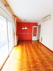 Pis  Carrer del beat almató. Ideal familia