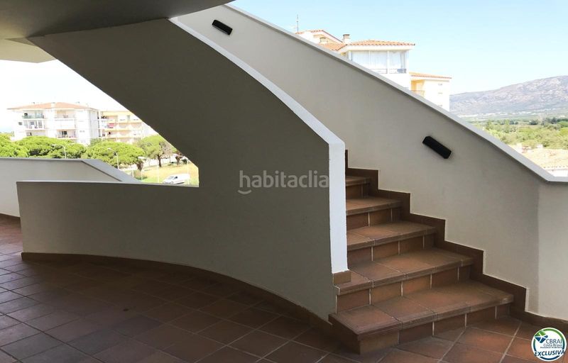 Foto 19854e58-b0fb-43e0-a361-3bf54199ed96. Apartament amb aparcament piscina a Santa Margarida Roses