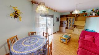 Appartement à Santa Margarida. Apartamento en zona tranquila en el centro de santa margarita