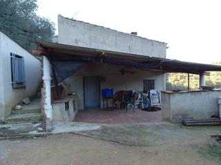 Terreny residencial a Travessia de santa teresa 1. Finca rustica en venta en tortosa
