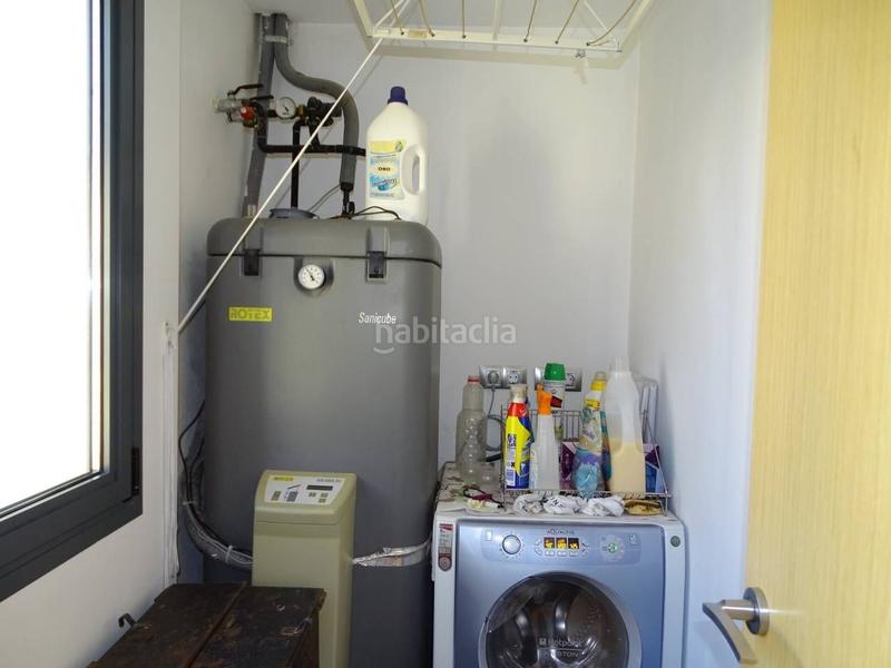 Foto 0b57e51f-3163-46e6-a007-ca8d0a79dc1d. Casa aparellada amb calefacció aparcament a Gandesa