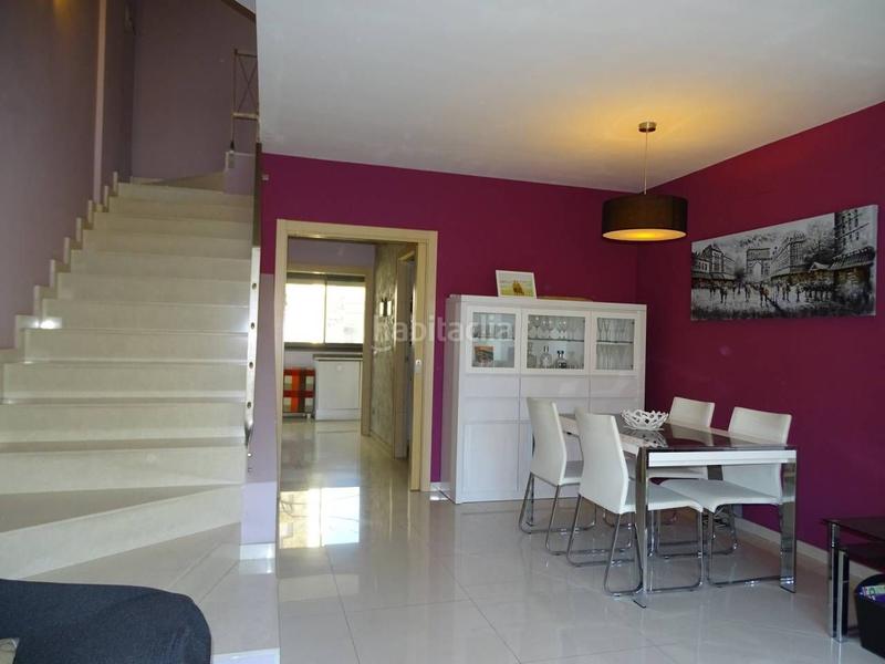 Foto 4dd211b8-39e0-48e8-8e2f-83495aca8a88. Casa aparellada amb calefacció aparcament a Gandesa