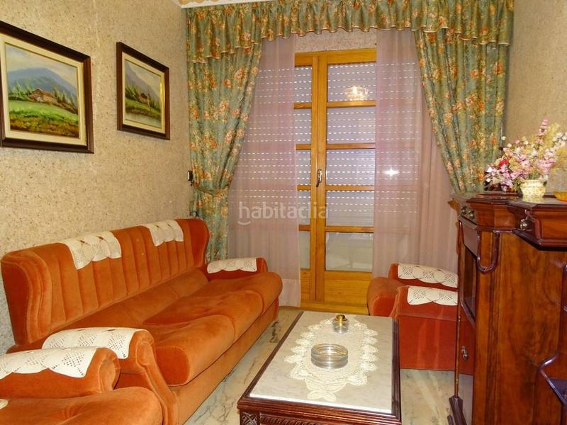 Foto 1654d992-ae5e-4994-a893-577dff4ab5c6. House with heating parking in Bítem Tortosa