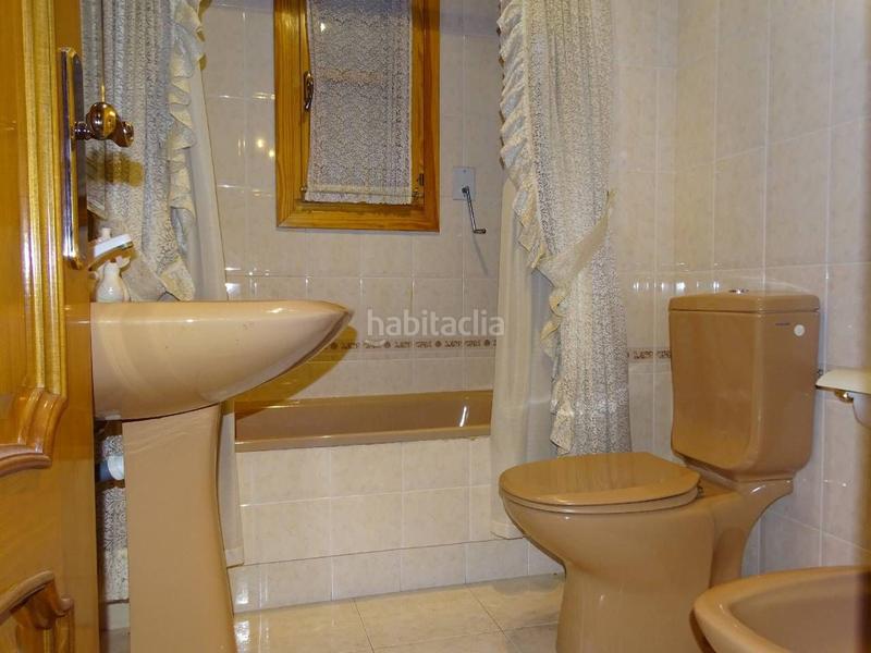 Foto b76ce462-d051-420e-b608-5bda0e07ed91. House with heating parking in Bítem Tortosa