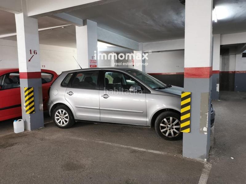 Foto 8d546b99-5244-431a-8bb2-09a8ef783dc6. Parking coche garaje en venta en La Plana Esplugues de Llobregat