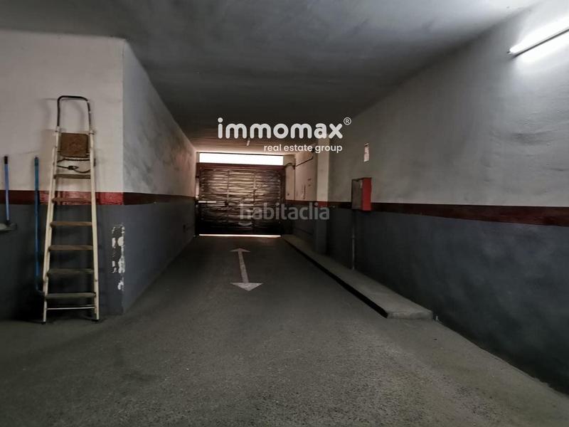 Foto fd08b9a5-7c9e-4105-aa35-ece3dc6c8cfc. Parking coche garaje en venta en La Plana Esplugues de Llobregat