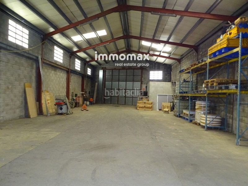 Foto dc943082-2f17-48b3-9424-8a90bade13e0. Nau industrial a Caseres