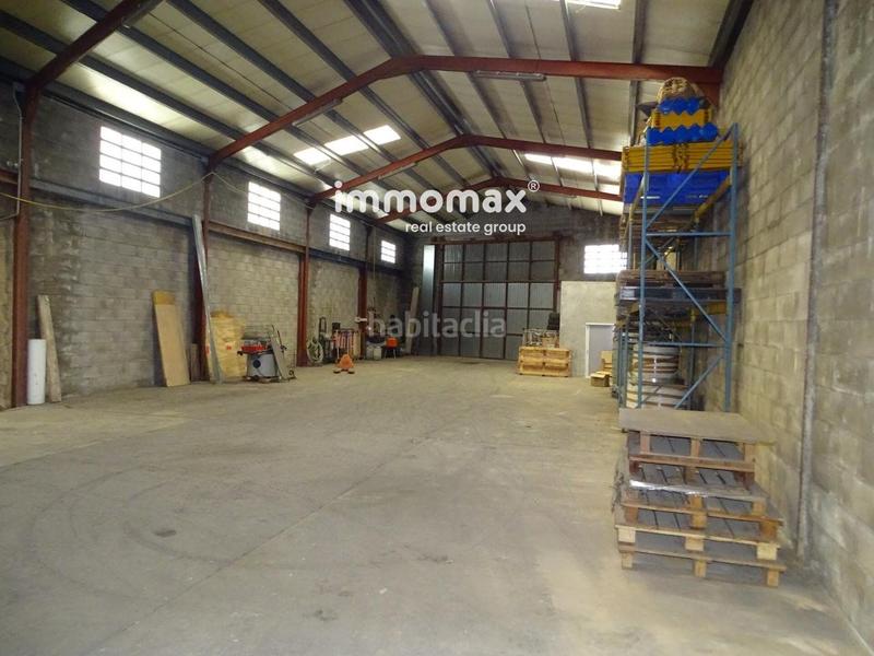 Foto e5f26bc0-b36e-4858-bce4-61bed90cc54f. Location bâtiment à usage industriel dans Caseres