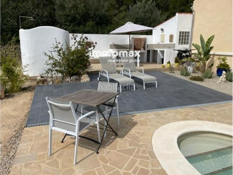 Foto ef714af6-ac46-463b-b7b8-7c9920d31ba2. Xalet amb piscina a Perelló (El)