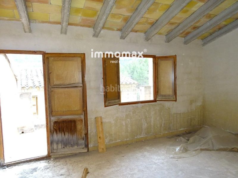 Foto dd619bd5-abe5-4a4e-bec2-79097106a937. Casa amb aparcament a Paüls