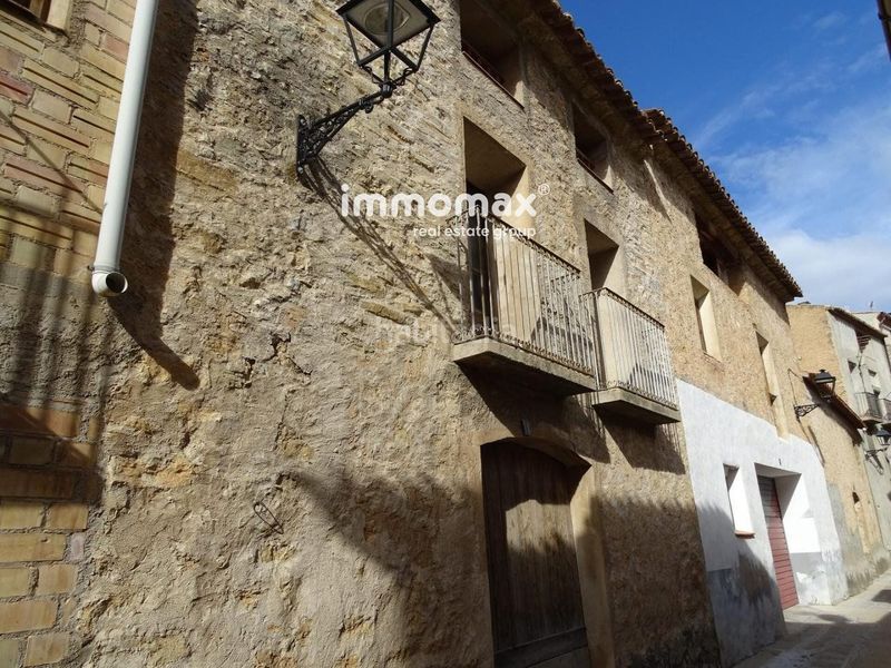 Foto eec405f9-62b4-43af-8d04-78a79142be35. Casa amb aparcament a Paüls