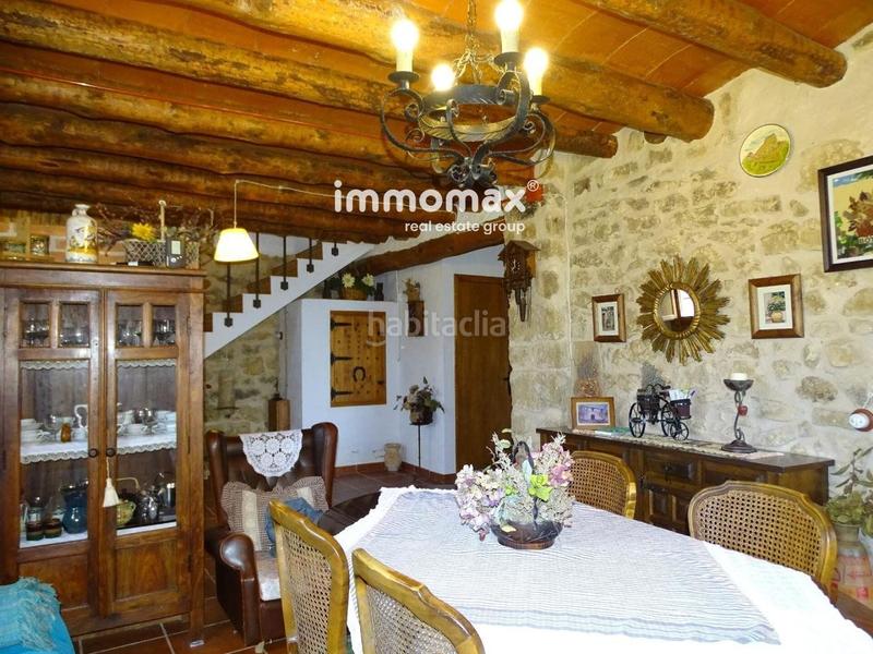 Foto eff738c7-a928-4da7-8885-56f3afb496e9. Chalet masia en venta totalmente reformada en Bot