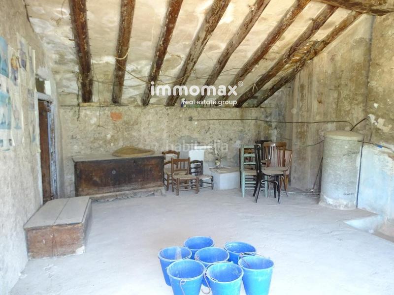 Foto 15bcf622-022d-44a7-bd08-1f8f703676bf. Maison avec parking dans Paüls