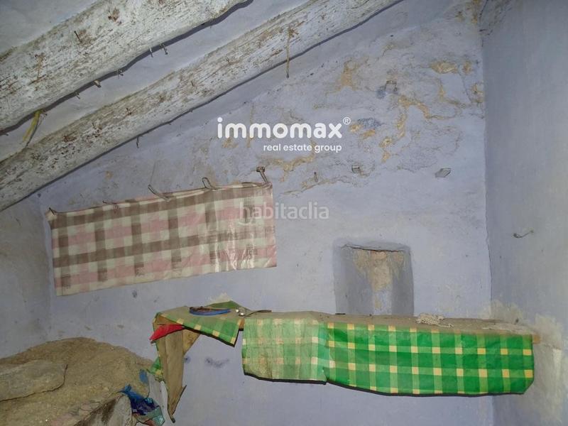 Foto c2c7f73a-4a72-4dde-979b-75c88d87bf2d. Maison avec parking dans Paüls