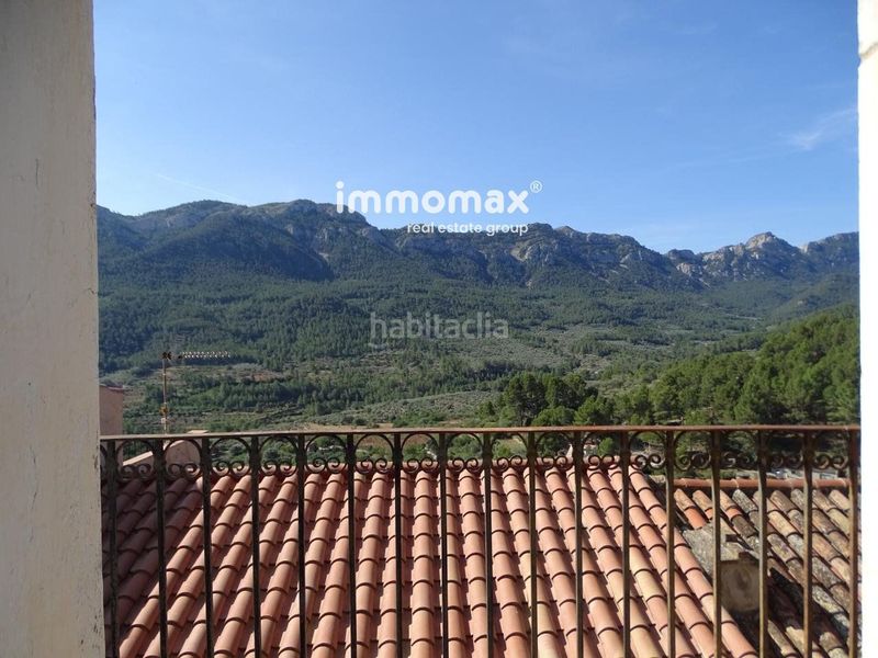 Foto a8410cd0-c369-4673-af7a-b4ecdc1a1ed8. Casa amb aparcament a Paüls