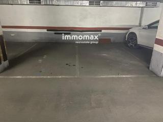 Parking voiture  Riera baste ( junto al centro game). Garaje en venta en centre