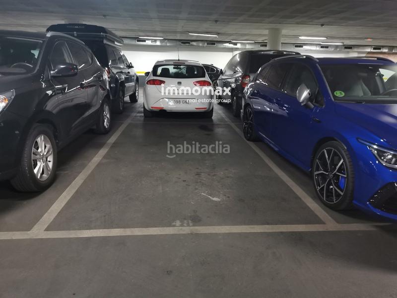 Foto b69c03c8-416a-452c-9c11-53b24b2758c2. Parking voiture dans Eixample Sant Joan Despí