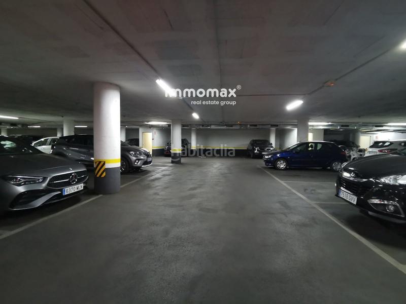 Foto cbf6079e-2833-4e4a-bb02-dfad69b2ee0d. Parking voiture dans Eixample Sant Joan Despí