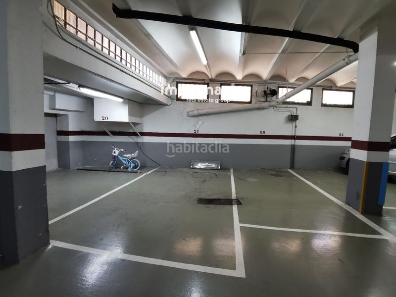 Foto 5bff357f-17cf-4cfe-8beb-250832f80303. Parking voiture dans Les Planes Sant Joan Despí