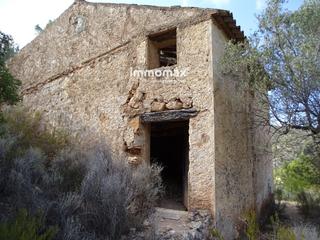 Terreny residencial  16. Finca rústica en venta en pals