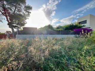Finca rústica a Fondo Somella. Terreno en venta en vilanova i la geltrú ideal para construcción