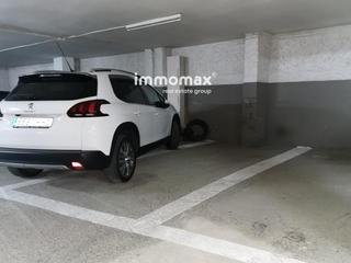 Location Parking voiture  8 de marzo. Parking en alquiler en esplugues de llobregat