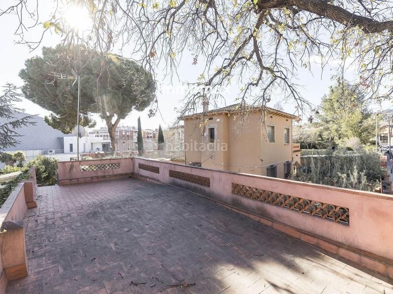 Foto 05944c7b-51d2-4382-b786-e450a23d225a. Casa amb aparcament a Marianao Sant Boi de Llobregat