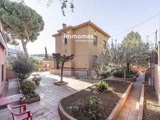 Maison  Roures. Casa en sant boi marianao