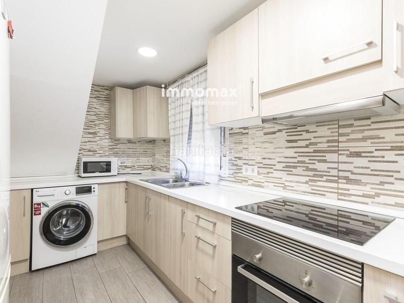 Foto 68ca30ee-831b-4530-a10a-053e4868ed2f. Casa amb aparcament a Marianao Sant Boi de Llobregat